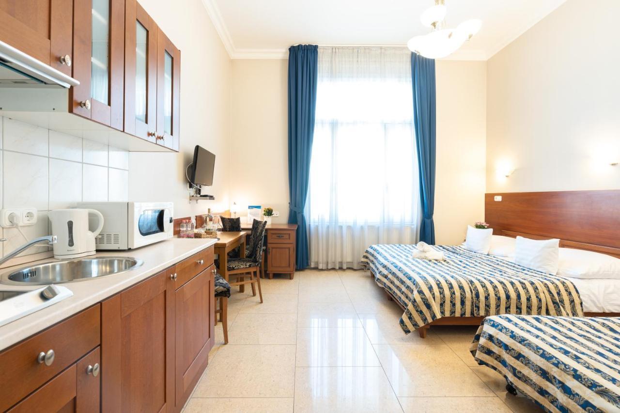 Studio with Spa Bath,1167286083:JPEG